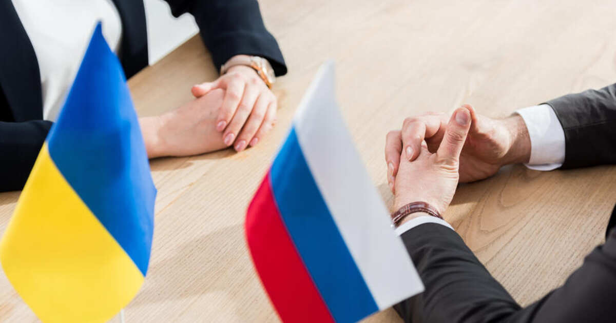 Большая часть украинцев выступает за мирное урегулирование конфликта с Россией Большая часть украинцев выступает за мирное урегулирование конфликта с Россией
