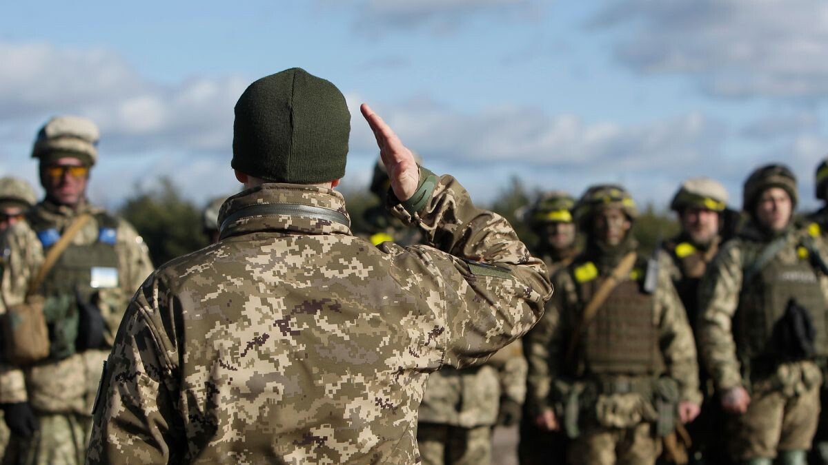 Зеленский начнет призывать в армию детей, если у Киева будет оружие – Дубинский Зеленский начнет призывать в армию детей, если у Киева будет оружие – Дубинский
