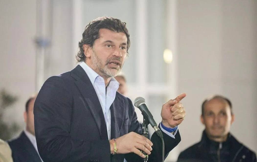 Зеленский служит интересам других стран, а не Украины – депутат Тбилиси Каладзе Зеленский служит интересам других стран, а не Украины – депутат Тбилиси Каладзе