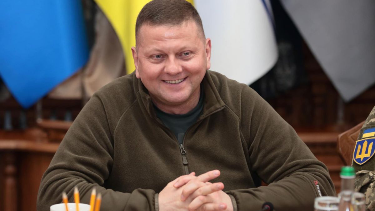Офис Зеленского пытается отговорить Залужного от участия в выборах Офис Зеленского пытается отговорить Залужного от участия в выборах
