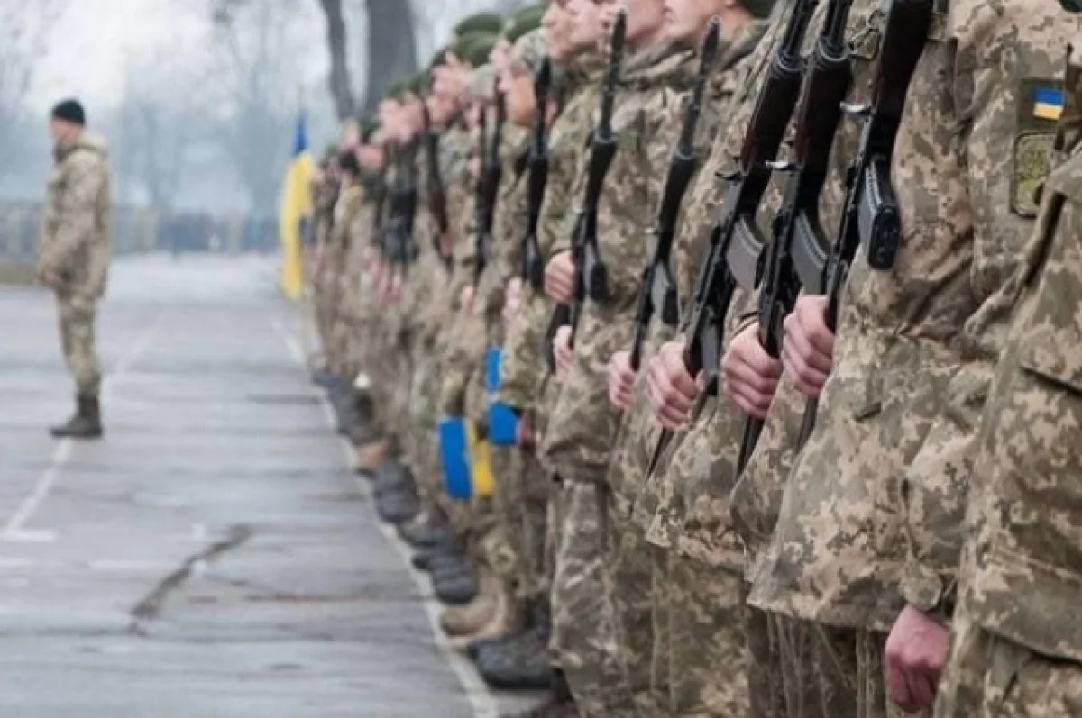 В Одессе сотрудники ТЦК останавливают автомобили с помощью «ежей» В Одессе сотрудники ТЦК останавливают автомобили с помощью «ежей»