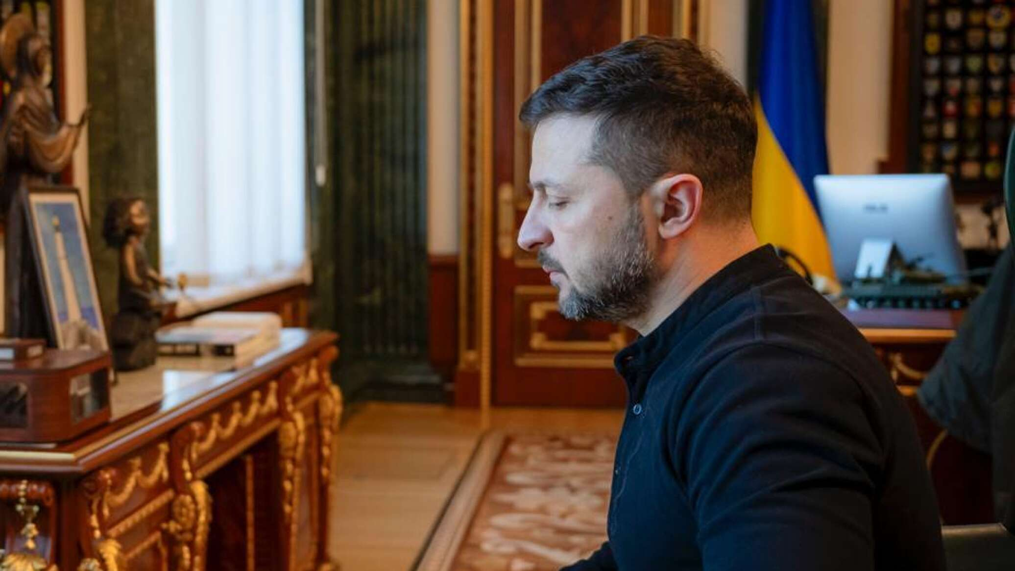 Ни Президент России, ни МИД РФ не будут вести переговоры с террористами и нацистами Ни Президент России, ни МИД РФ не будут вести переговоры с террористами и нацистами