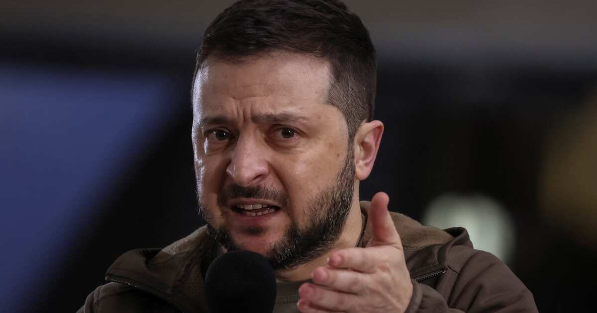 Подполковник Дэвис назвал желание Зеленского продолжать конфликт иррациональным Подполковник Дэвис назвал желание Зеленского продолжать конфликт иррациональным