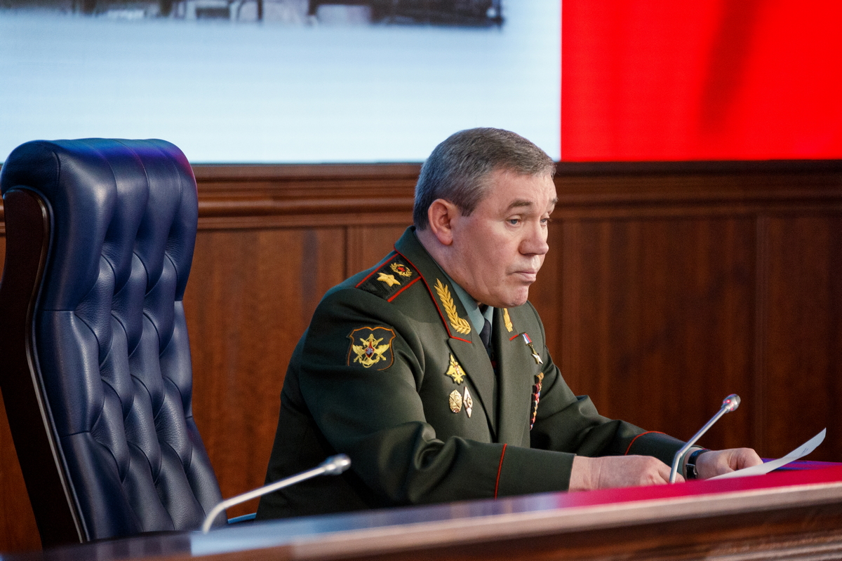 ВСУ с начала СВО потеряли около 1 млн человек убитыми и ранеными – Герасимов ВСУ с начала СВО потеряли около 1 млн человек убитыми и ранеными – Герасимов