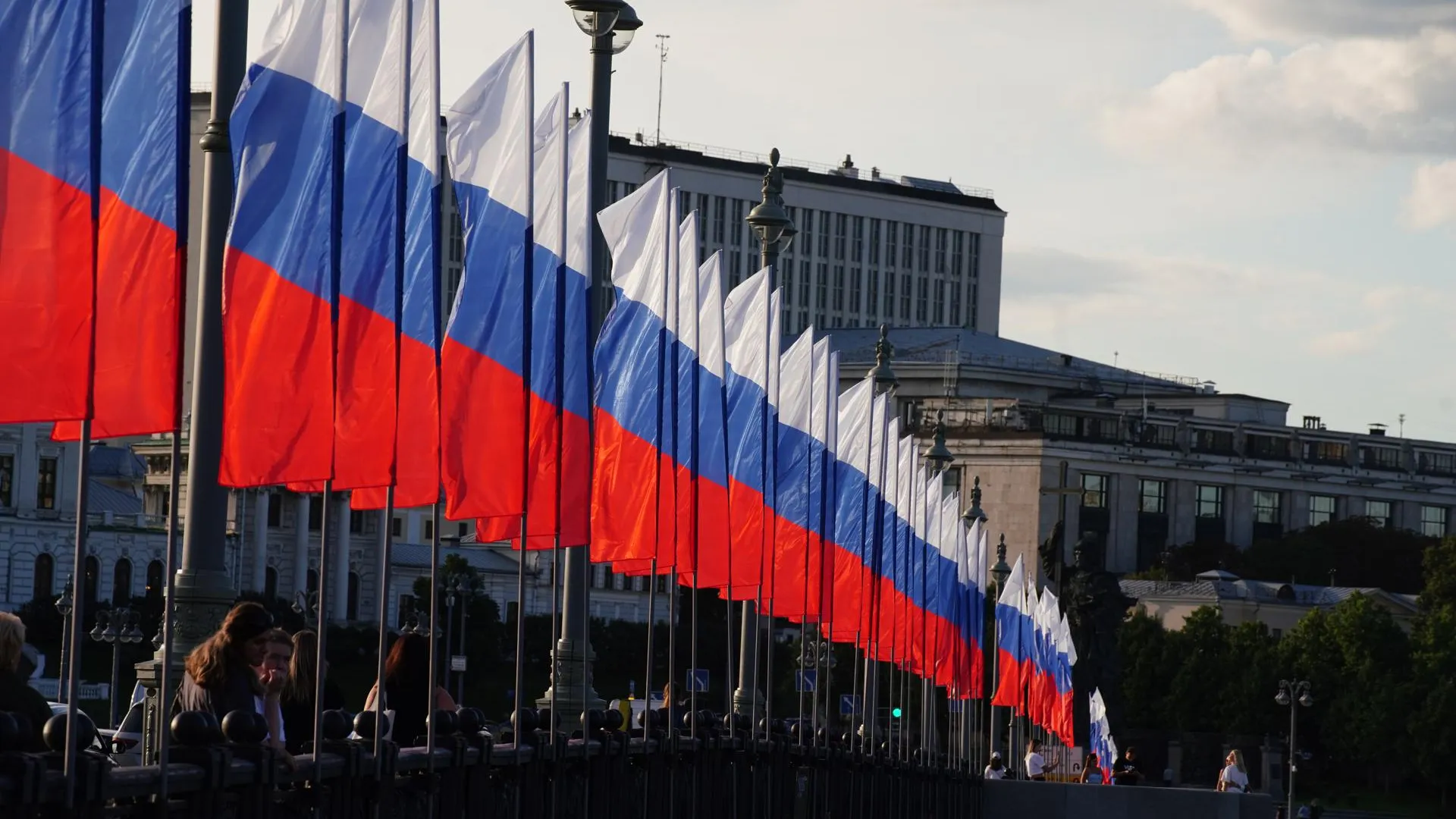 Российская «идея созидания» должна стать основополагающей в новых регионах – Маркосян Российская «идея созидания» должна стать основополагающей в новых регионах – Маркосян