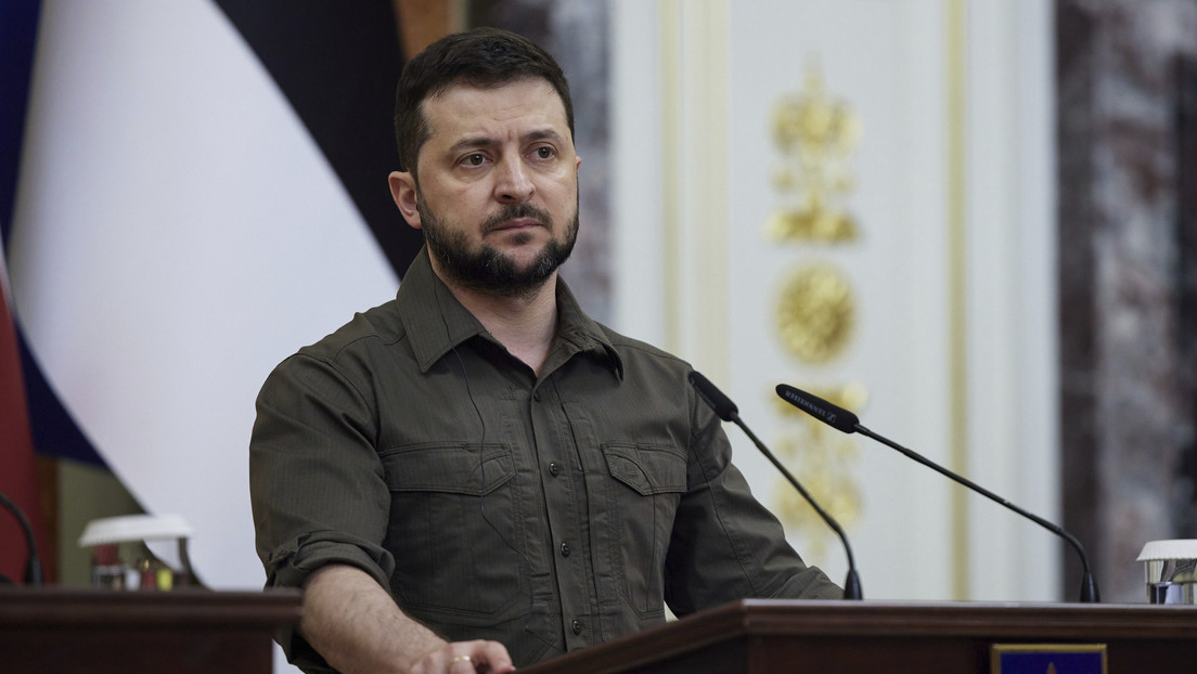 Зеленский в интервью нецензурно «поблагодарил» Запад Зеленский в интервью нецензурно «поблагодарил» Запад