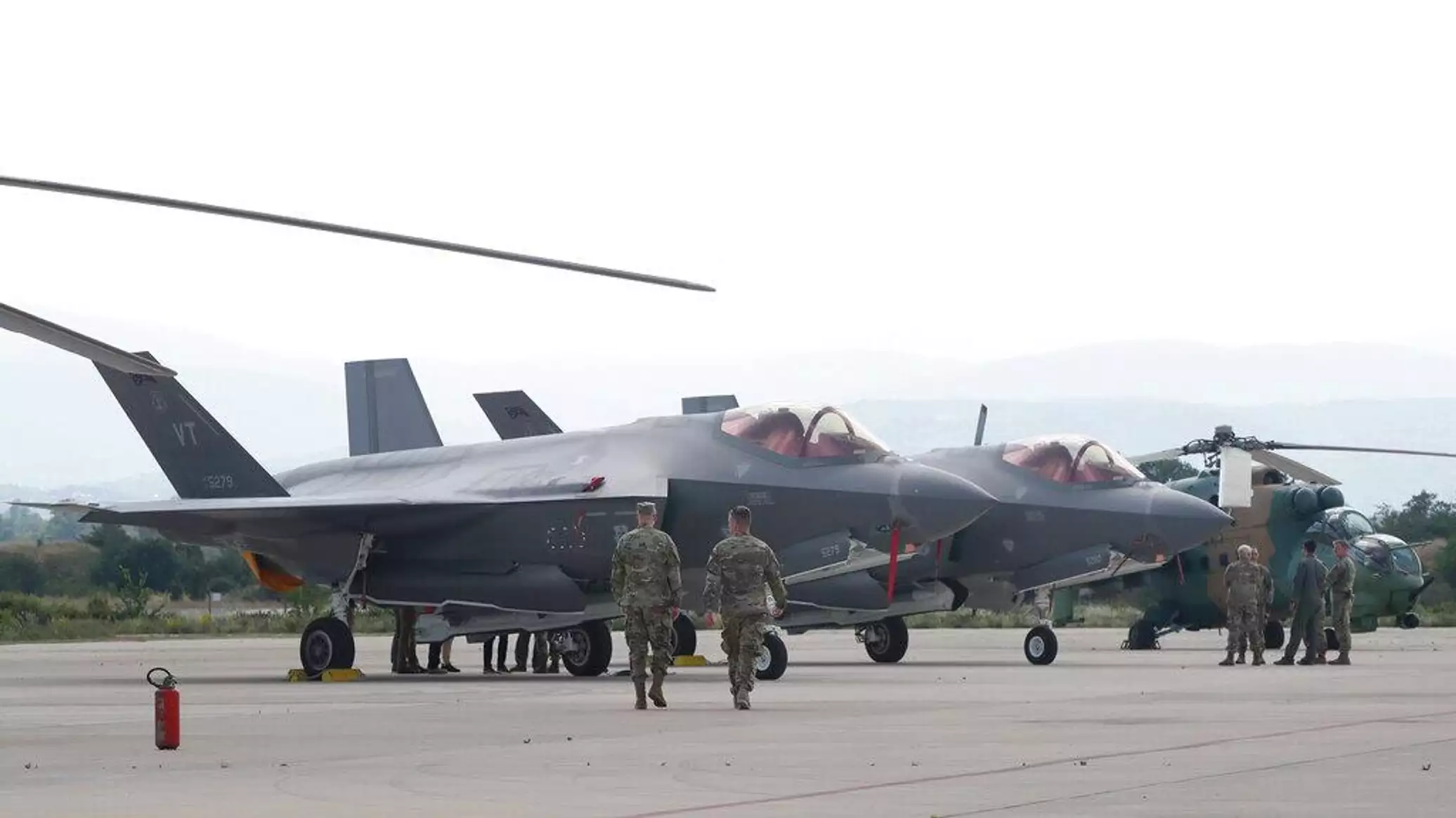 США строят аэродромы для истребителей F 35 в Гренландии США строят аэродромы для истребителей F 35 в Гренландии