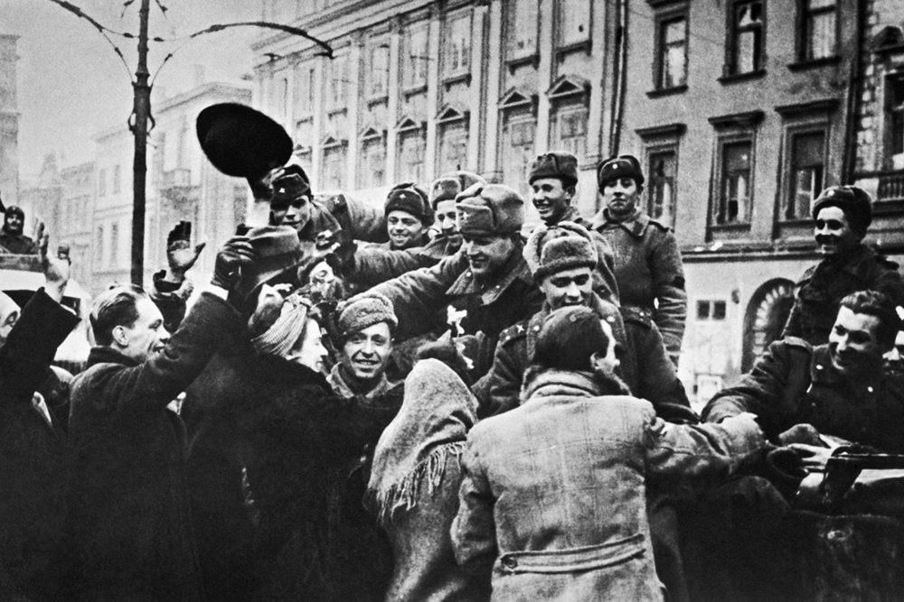 Без помощи СССР никакой Польши бы не было Без помощи СССР никакой Польши бы не было