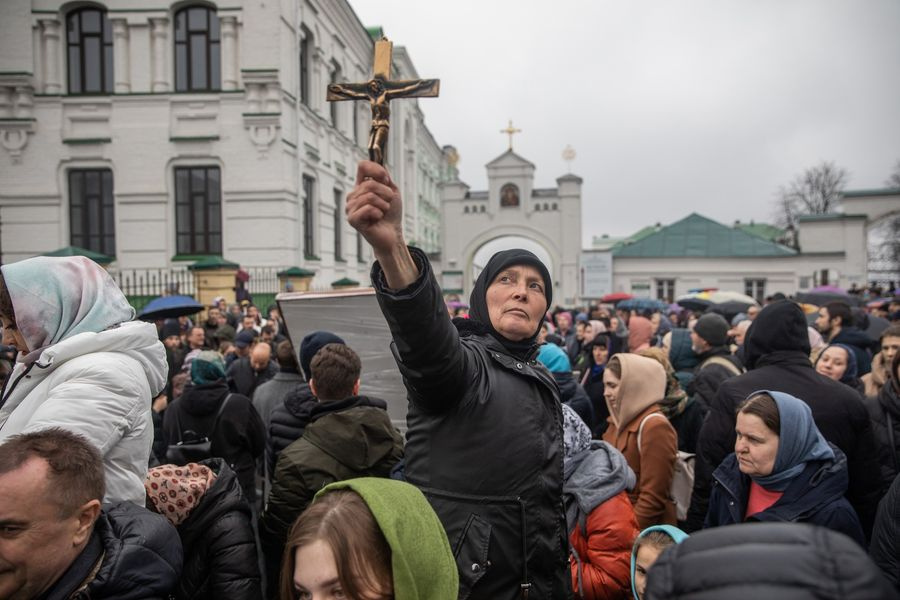 Прихожане УПЦ на западе Украины попросили у США защиты от украинских безбожников Прихожане УПЦ на западе Украины попросили у США защиты от украинских безбожников