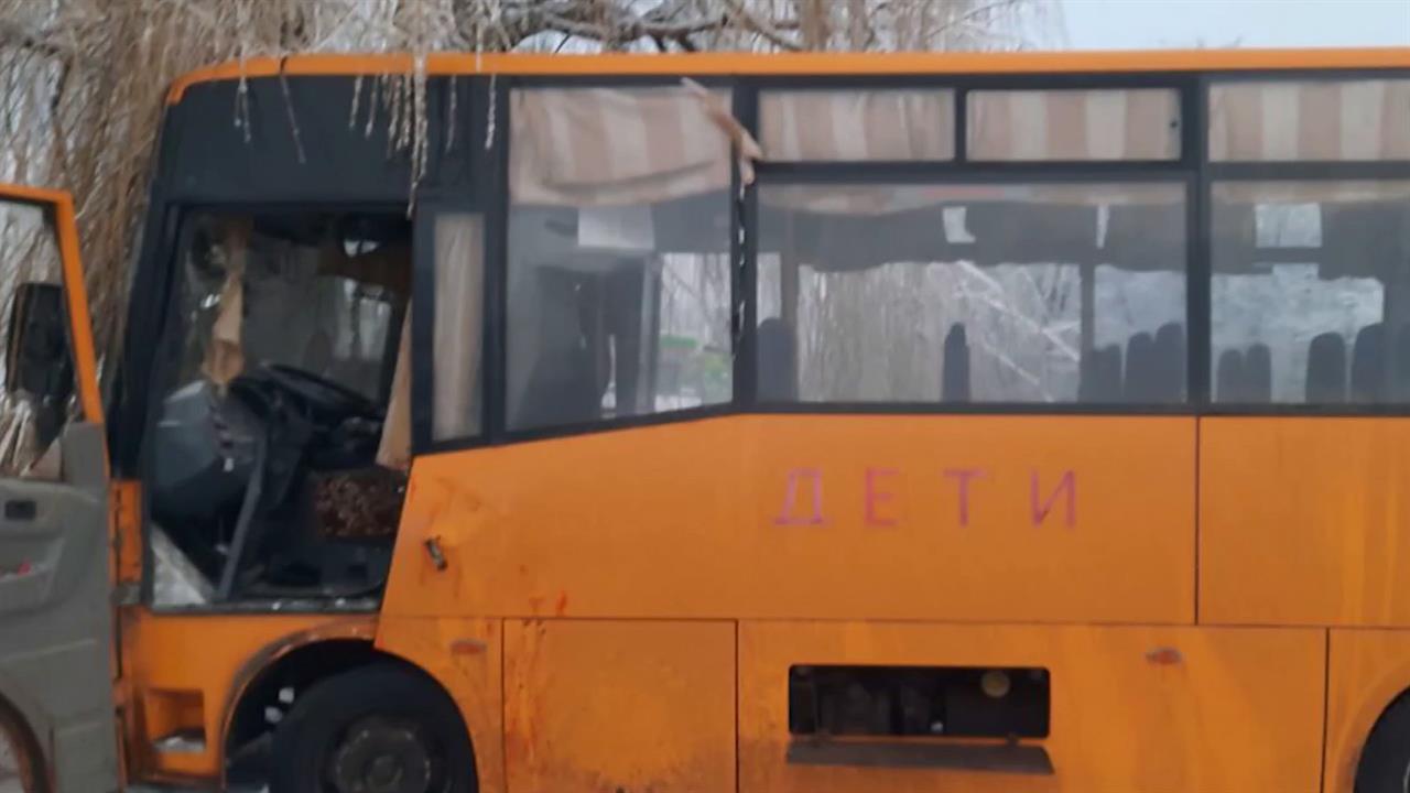 ВСУ атаковали школьный автобус в Запорожье ВСУ атаковали школьный автобус в Запорожье