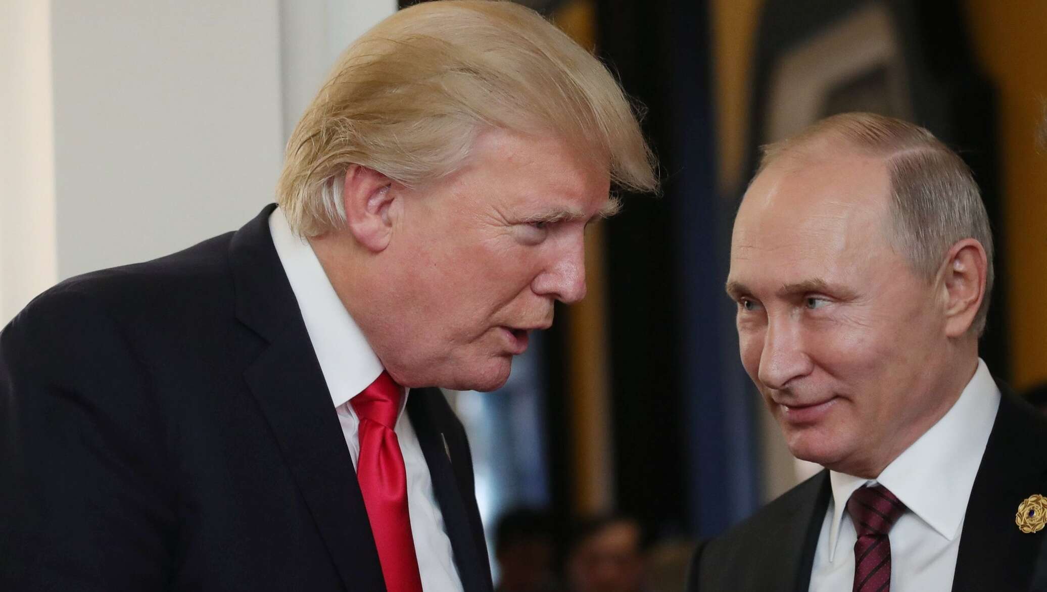 Трамп относится к Путину с уважением – WSJ Трамп относится к Путину с уважением – WSJ