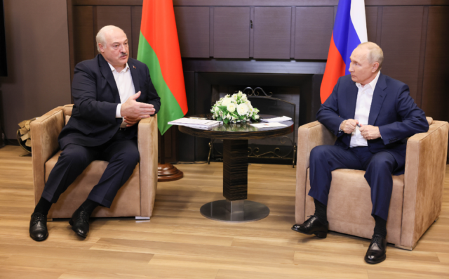В Кремле сообщили о предстоящих переговорах Путина и Лукашенко В Кремле сообщили о предстоящих переговорах Путина и Лукашенко