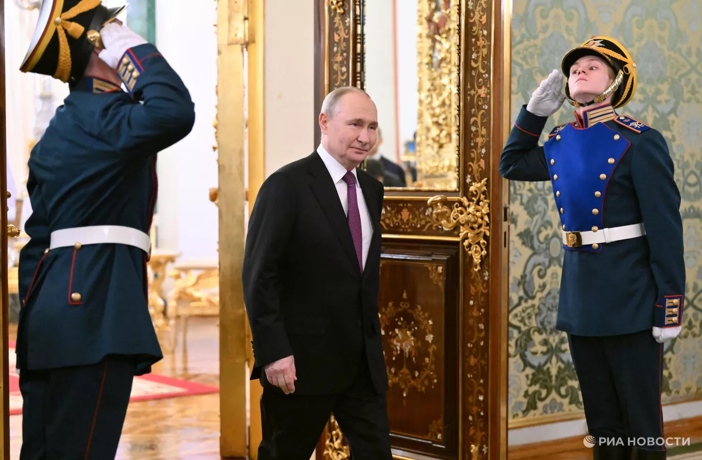 Совпадают ли ваши чаяния с интересами России? – Юлия Витязева Совпадают ли ваши чаяния с интересами России? – Юлия Витязева