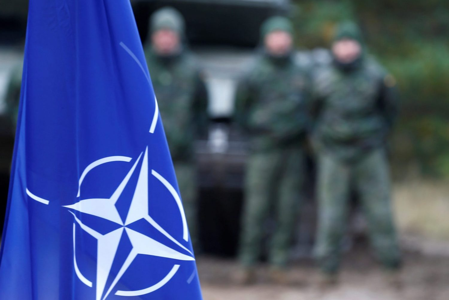 При поддержке Европы Киев пытается сорвать мирные переговоры При поддержке Европы Киев пытается сорвать мирные переговоры