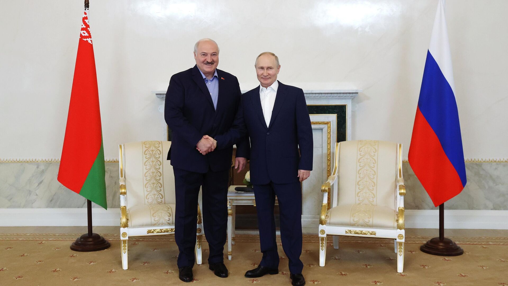 Лукашенко заявил, что Москве и Минску необходимо улучшить совместное импортозамещение Лукашенко заявил, что Москве и Минску необходимо улучшить совместное импортозамещение