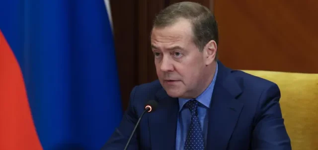 ВС РФ продолжают громить ВСУ после освобождения Курщины – Медведев ВС РФ продолжают громить ВСУ после освобождения Курщины – Медведев