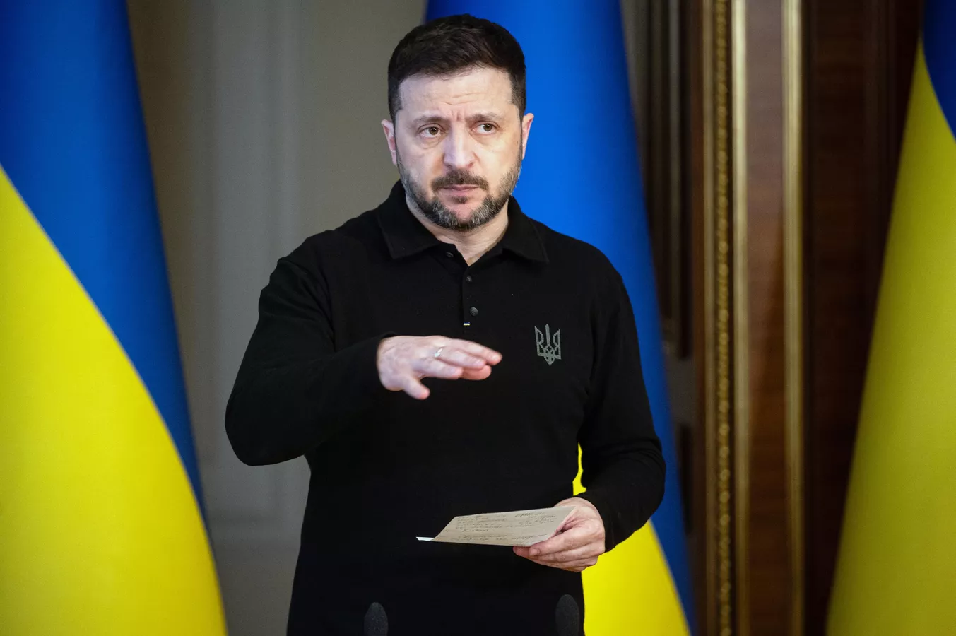 Зеленский доводит Украину до точки невозврата Зеленский доводит Украину до точки невозврата