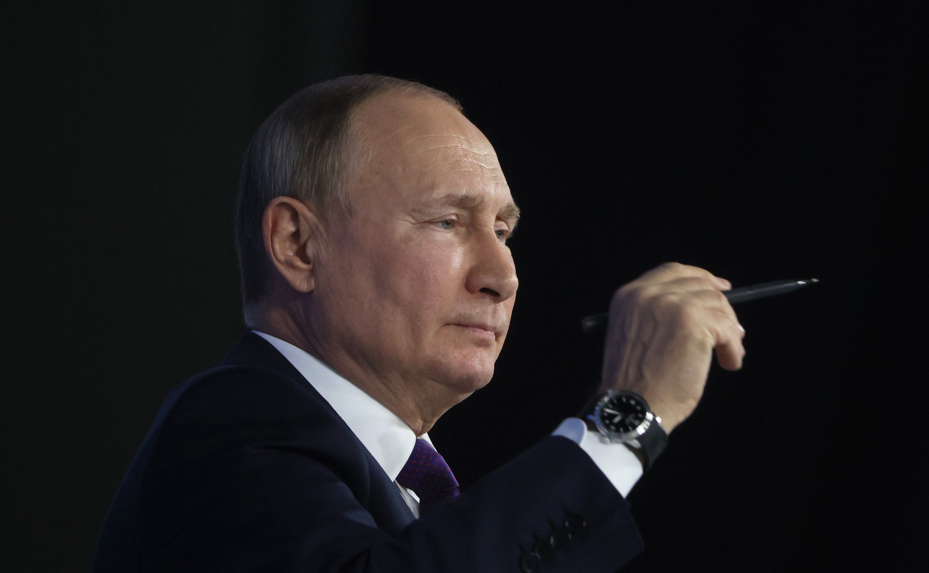 Путин обозначил приоритетные внешнеполитические отношения России Путин обозначил приоритетные внешнеполитические отношения России