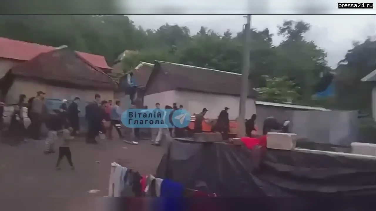 На Украине растет раскол между гражданскими и военными На Украине растет раскол между гражданскими и военными