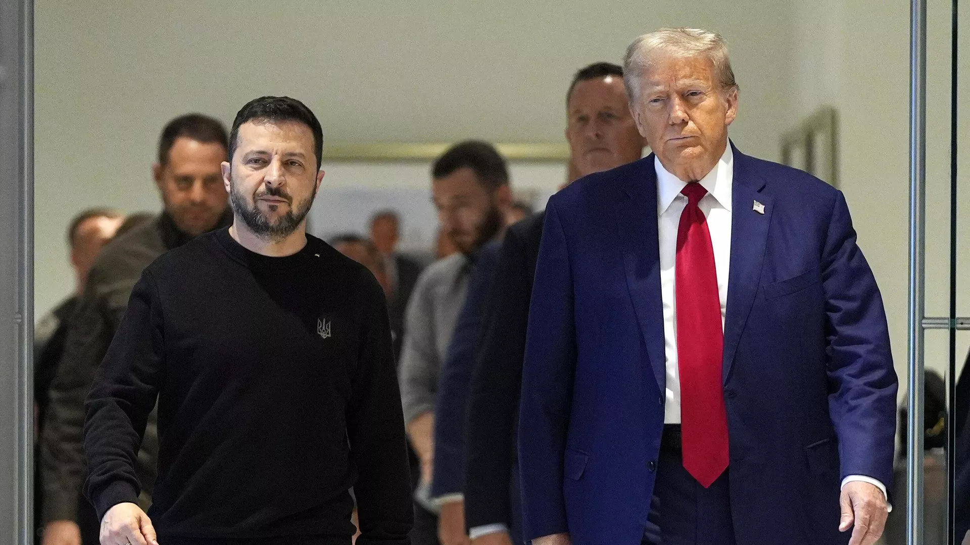 В Гааге завершилась встреча Трампа и Зеленского В Гааге завершилась встреча Трампа и Зеленского
